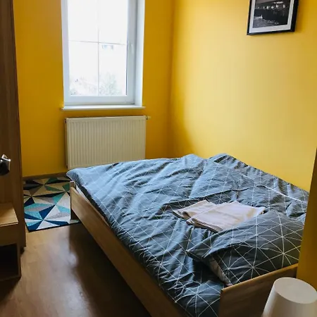 アパート Kilinskiego ウストカ